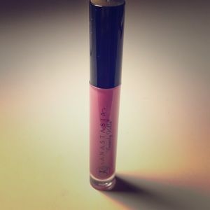 Anastasia Beverly Hills lip gloss in peony!